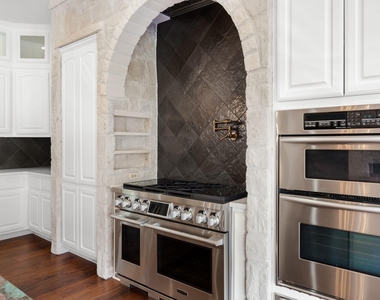 2633 Collingwood Dr - Photo Thumbnail 11