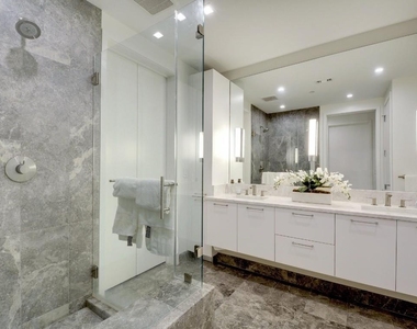 501 West Ave - Photo Thumbnail 16