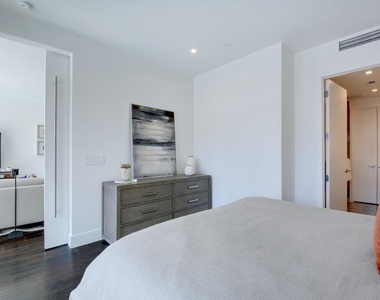 501 West Ave - Photo Thumbnail 11
