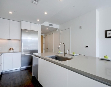 501 West Ave - Photo Thumbnail 8