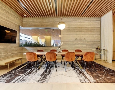 501 West Ave - Photo Thumbnail 33