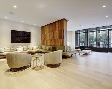 501 West Ave - Photo Thumbnail 25