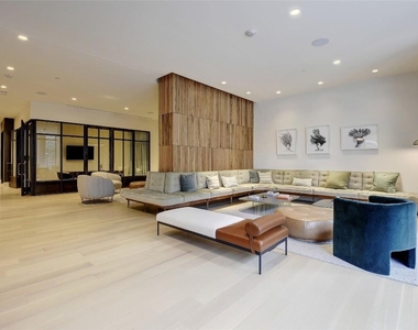 501 West Ave - Photo Thumbnail 24