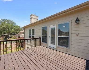1207 Lakeway Dr - Photo Thumbnail 23