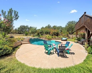 1207 Lakeway Dr - Photo Thumbnail 34