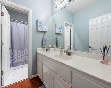 1207 Lakeway Dr - Photo Thumbnail 25