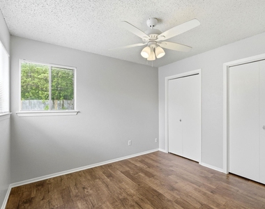 2511 Howellwood Way - Photo Thumbnail 11
