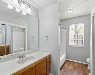 2511 Howellwood Way - Photo Thumbnail 10