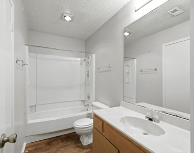 2511 Howellwood Way - Photo Thumbnail 13