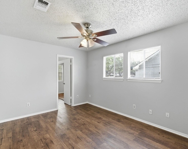 2511 Howellwood Way - Photo Thumbnail 8