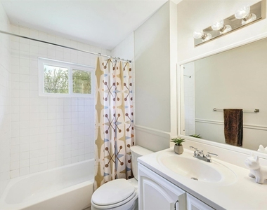 8527 Maine Dr - Photo Thumbnail 13