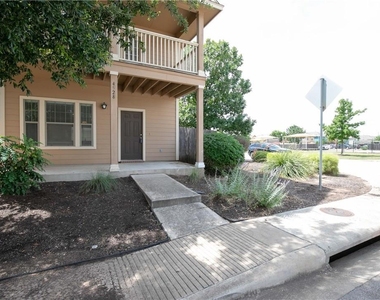4528 Credo Ln - Photo Thumbnail 1
