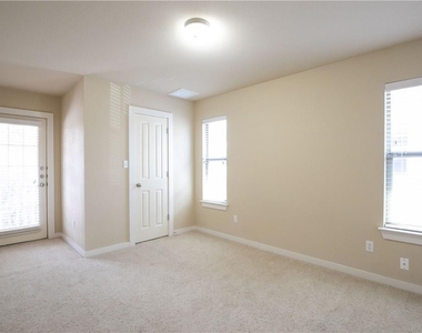 4528 Credo Ln - Photo Thumbnail 15
