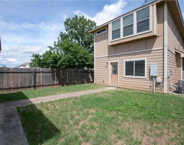 4528 Credo Ln - Photo Thumbnail 23