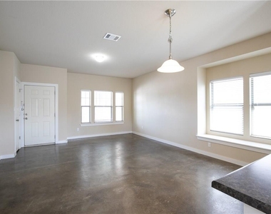 4528 Credo Ln - Photo Thumbnail 4