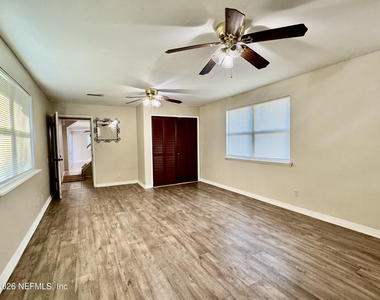 2057 Glen Gardner Drive - Photo Thumbnail 11