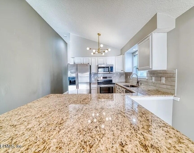 259 Riberia Street - Photo Thumbnail 4