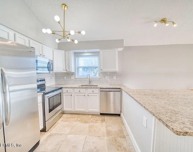 259 Riberia Street - Photo Thumbnail 3