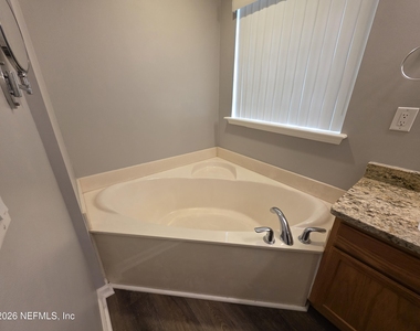 86088 Meadowridge Court - Photo Thumbnail 6