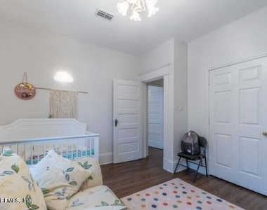 440 E 6th Street - Photo Thumbnail 15
