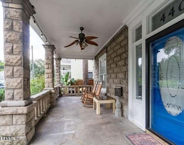 440 E 6th Street - Photo Thumbnail 2