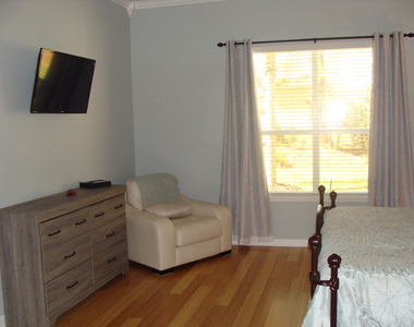 660 Porta Rosa Circle - Photo Thumbnail 11