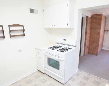 1229 Middlebury Lane - Photo Thumbnail 13