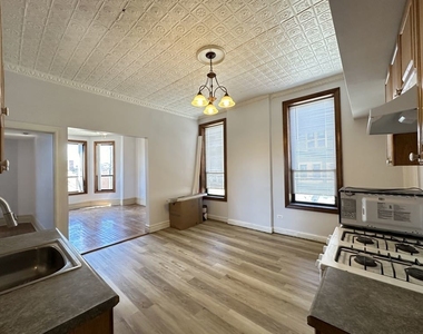 2347 W 24th Place - Photo Thumbnail 5