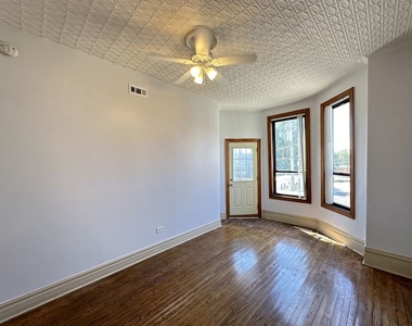 2347 W 24th Place - Photo Thumbnail 8