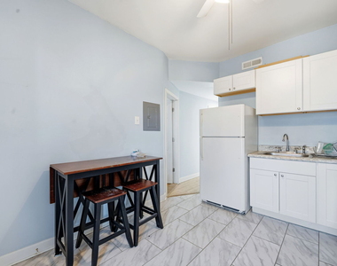 1637 S Saint Louis Avenue - Photo Thumbnail 17