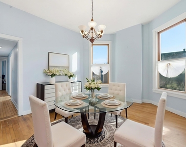 1637 S Saint Louis Avenue - Photo Thumbnail 2