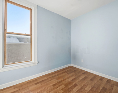 1637 S Saint Louis Avenue - Photo Thumbnail 11