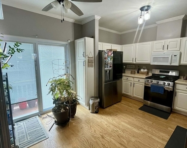 9337 Harrison Street - Photo Thumbnail 2