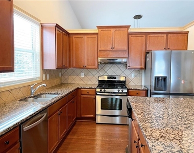 1821 Bridle Road - Photo Thumbnail 1