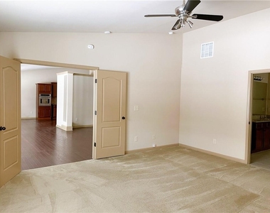 1821 Bridle Road - Photo Thumbnail 14