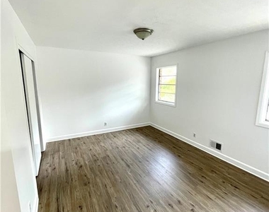 2908 Skyland Drive Ne - Photo Thumbnail 1