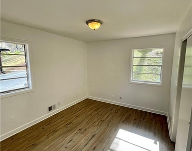 2908 Skyland Drive Ne - Photo Thumbnail 5