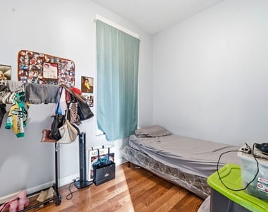 1637 S Saint Louis Avenue - Photo Thumbnail 14
