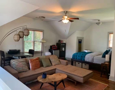 2284 Cottage Grove Avenue Se - Photo Thumbnail 7