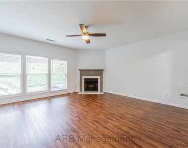 4922 Sherwood Way - Photo Thumbnail 4