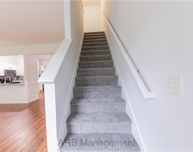 4922 Sherwood Way - Photo Thumbnail 6
