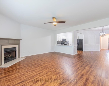 4922 Sherwood Way - Photo Thumbnail 5