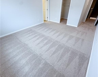 495 Crown Drive - Photo Thumbnail 13