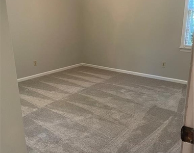 5416 N Richland Creek Road - Photo Thumbnail 10