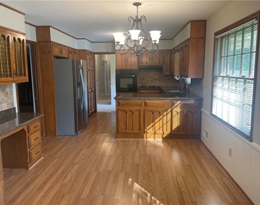 5416 N Richland Creek Road - Photo Thumbnail 4