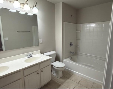 2193 Landing Walk Drive - Photo Thumbnail 6