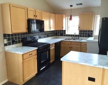 2919 Rutland Circle - Photo Thumbnail 1