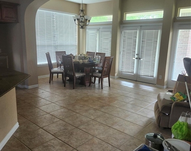 4627 Lake Knoll Court - Photo Thumbnail 7