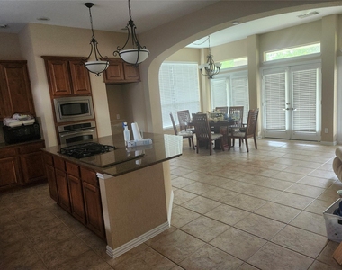 4627 Lake Knoll Court - Photo Thumbnail 6