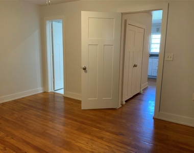 100 W Madison Street - Photo Thumbnail 21